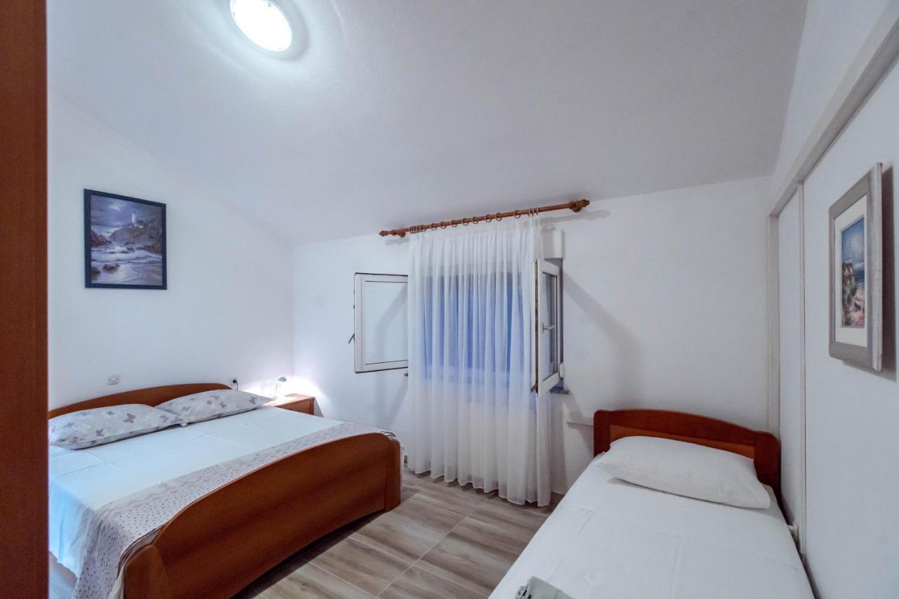 Apartments Bajcic Kampor ภายนอก รูปภาพ