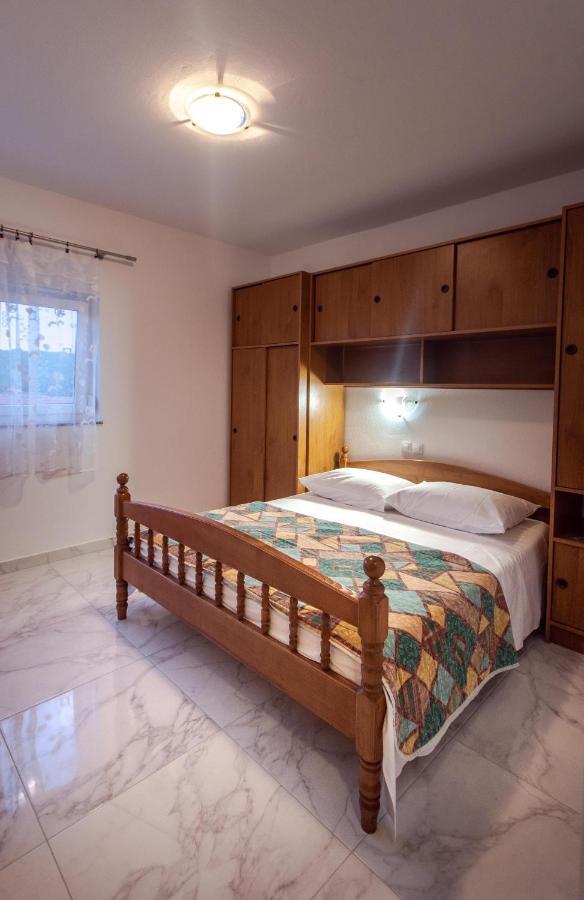 Apartments Bajcic Kampor ภายนอก รูปภาพ