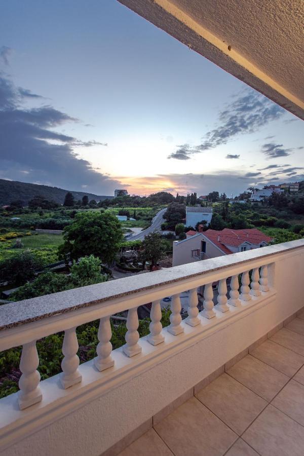 Apartments Bajcic Kampor ภายนอก รูปภาพ