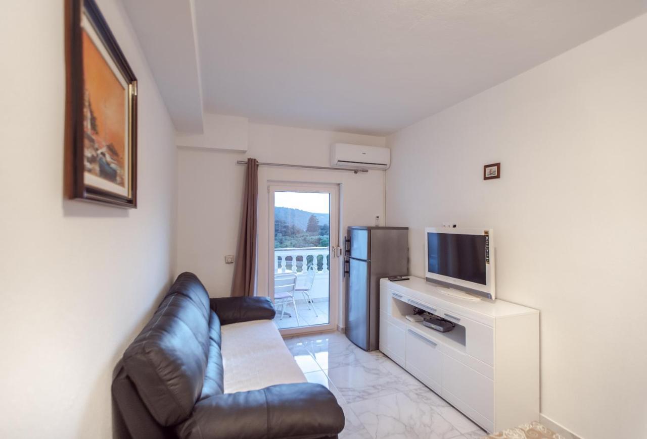 Apartments Bajcic Kampor ภายนอก รูปภาพ