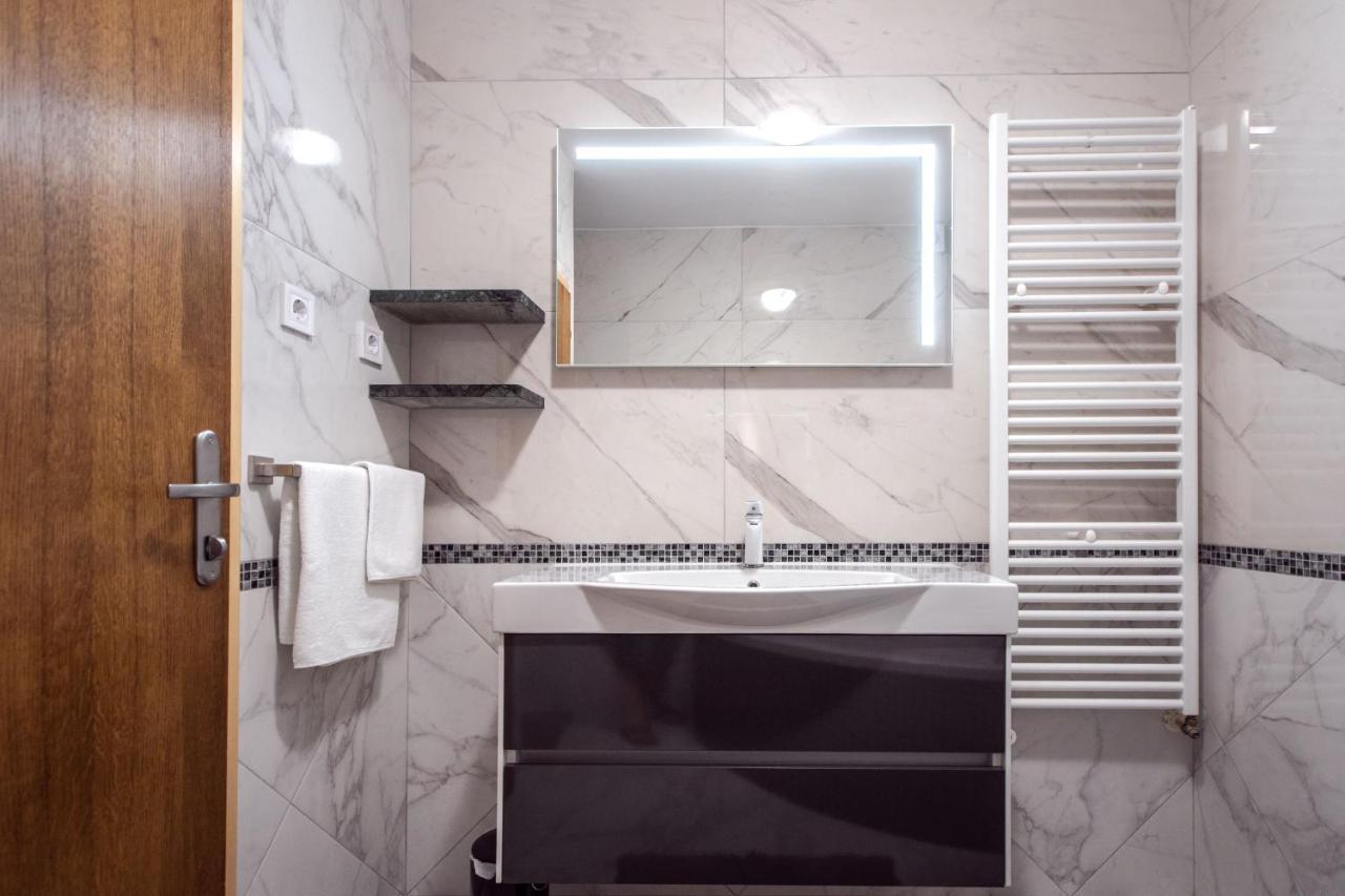 Apartments Bajcic Kampor ภายนอก รูปภาพ